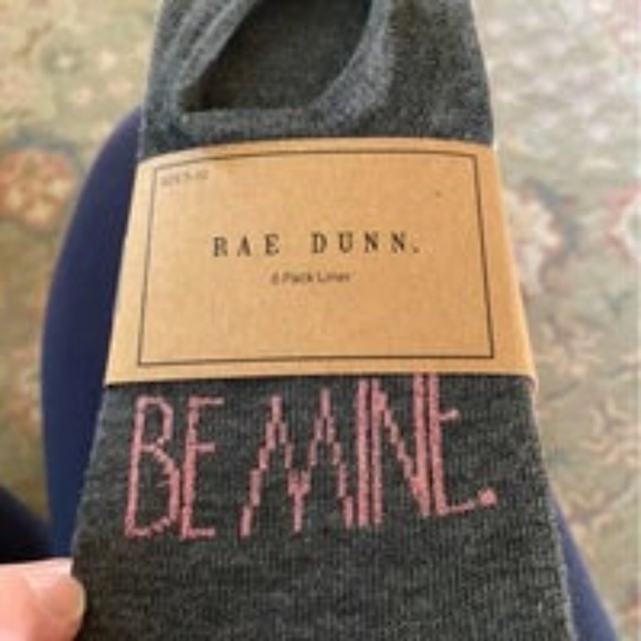 Rae Dunn Valentine’s Day sock pack of 6 be mine - Picture 3 of 7